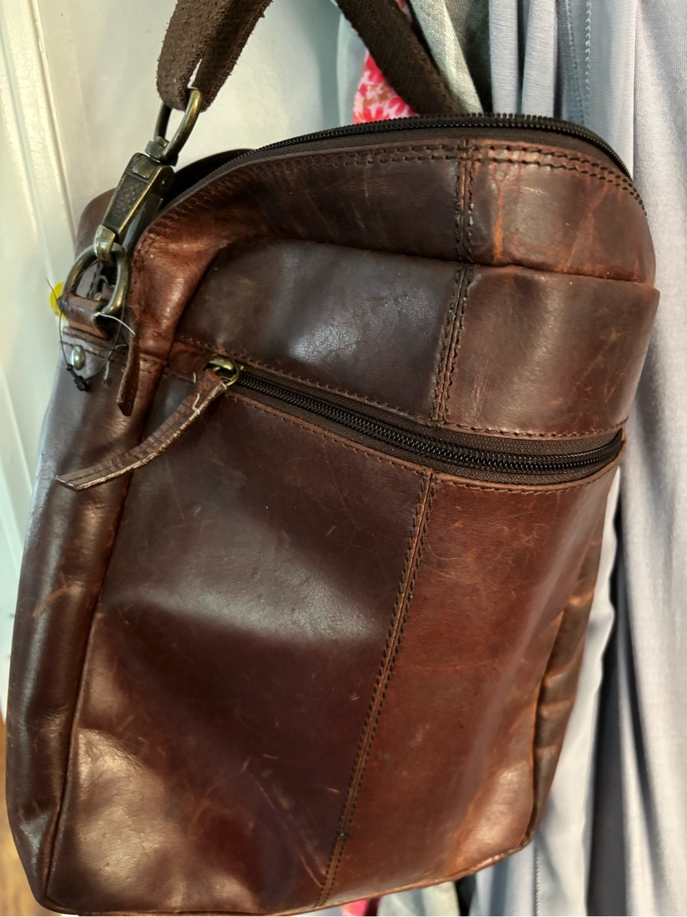 PELLE Brown Leather Crossbody Bag - Classic Organizer. UNISEX